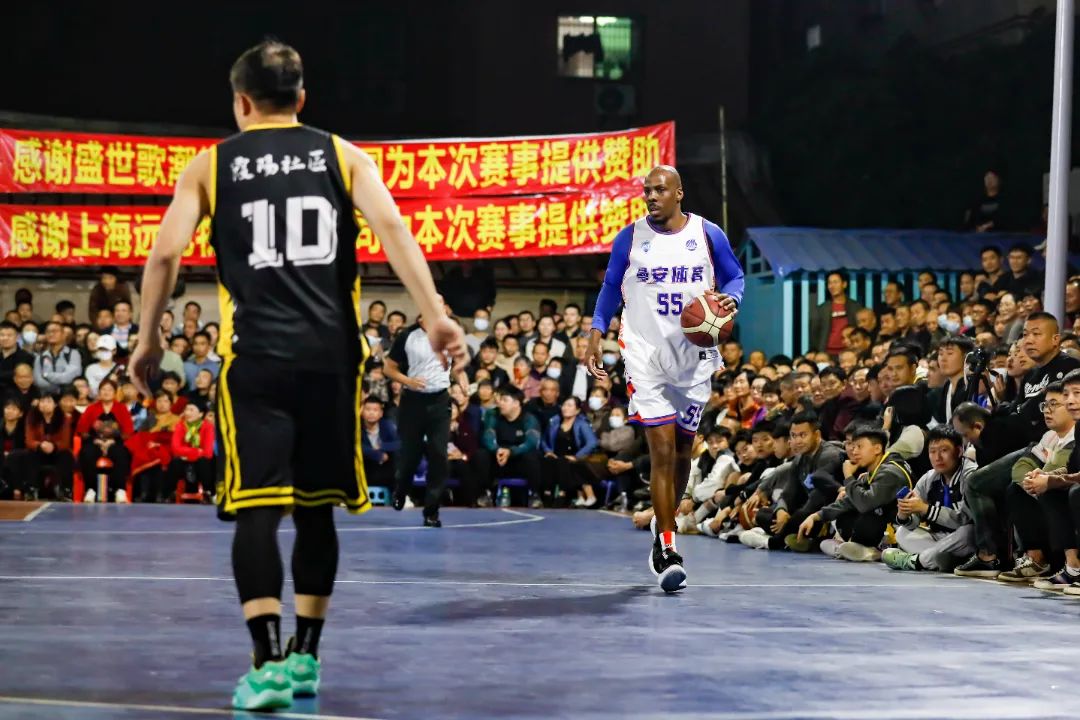纽卡2-0毕尔巴鄂，戈登伤退，丹-伯恩破门，乔林顿锁定胜局（纽卡2-0力克毕尔巴鄂：戈登伤退，丹·伯恩建功，乔林顿锁定胜局）